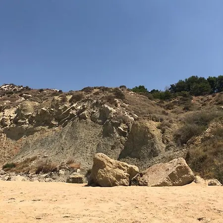 Alfonso Con Vista Mare